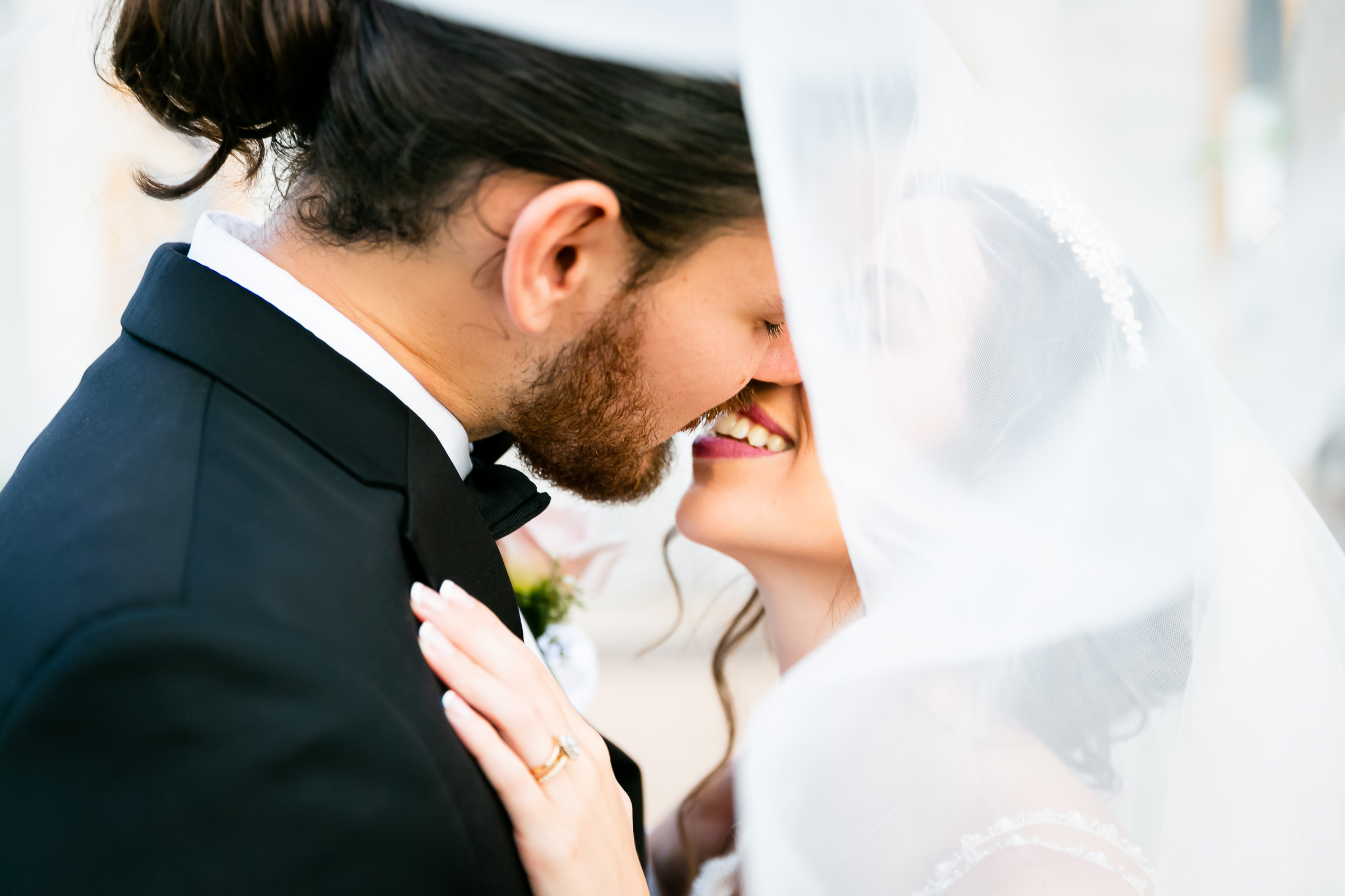 timeless wedding photography veil image lightly