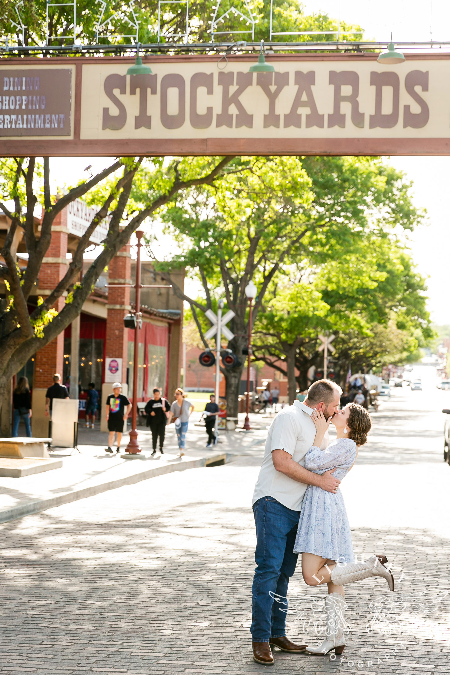 Kristin + Lee | Engagement Session at The Fort Worth Stockyards and  Airfield Falls – Lightly Photography